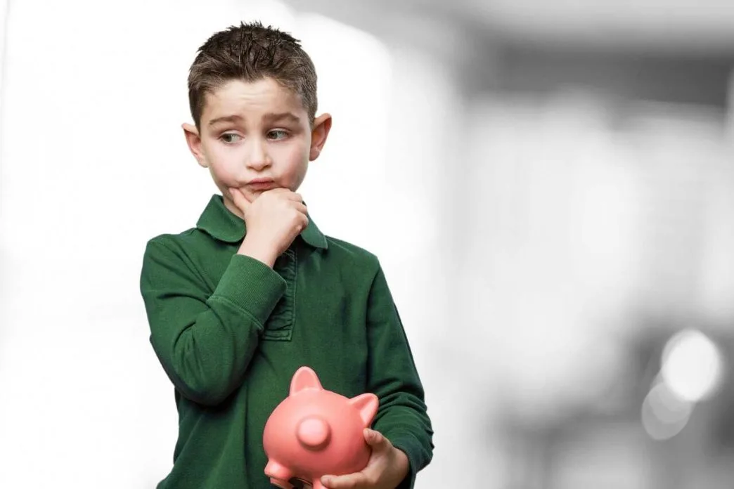 Când intră alocația pe card în 2025