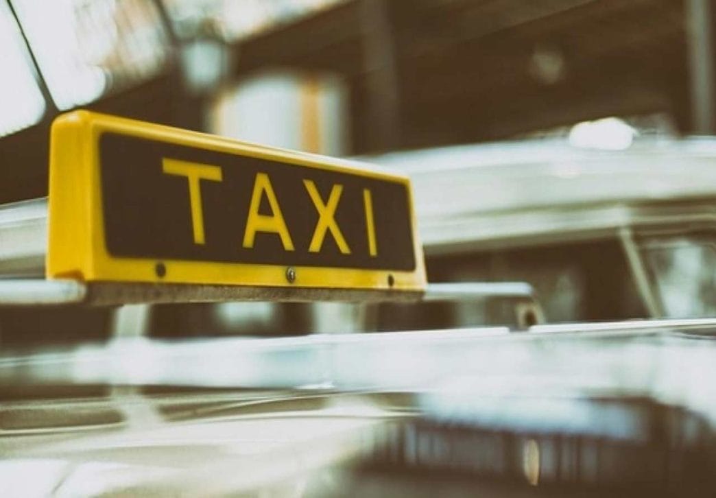 Contact Lux Taxi Iași