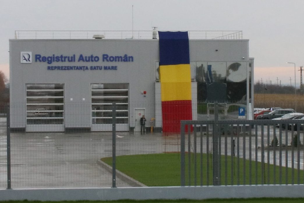 Formular programare online RAR pe laptop cu talon auto alături
