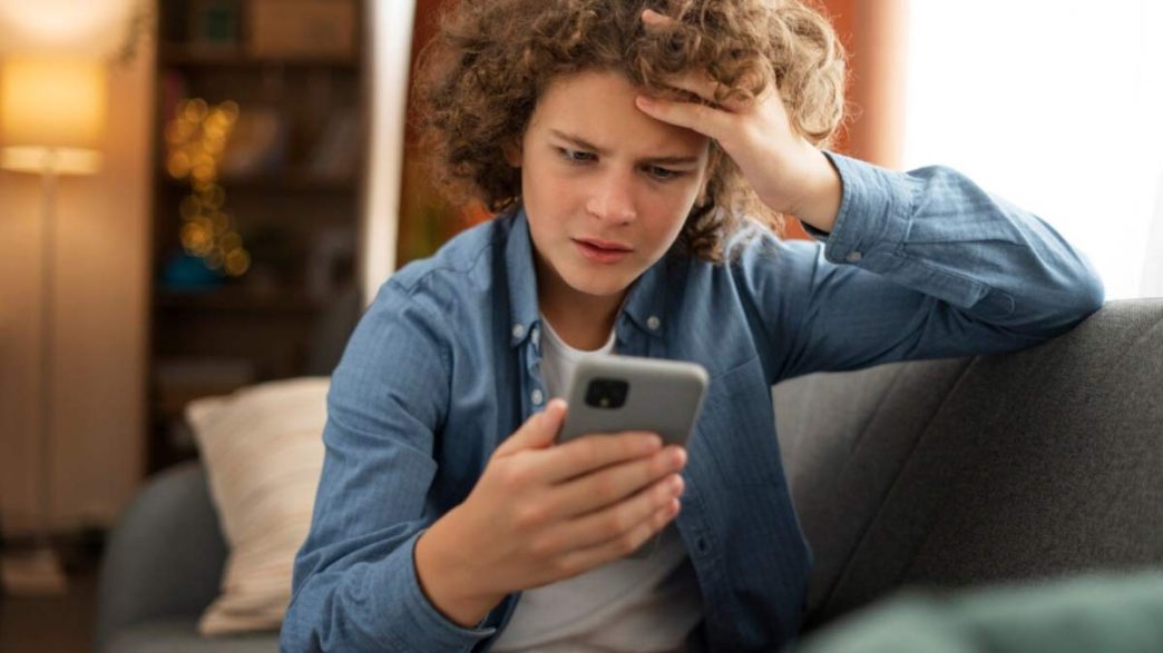 Nu funcționează aplicația eMAG? Soluții pentru Android și iOS