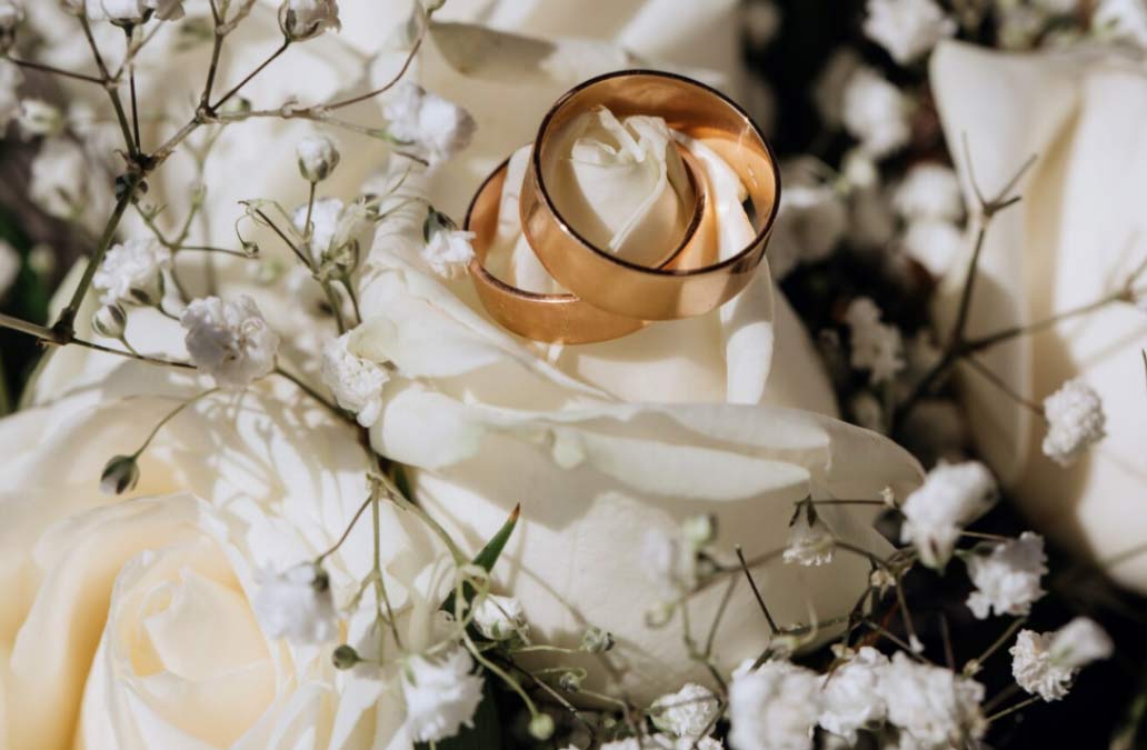 Cum schimbi numele după căsătorie în toate actele oficiale